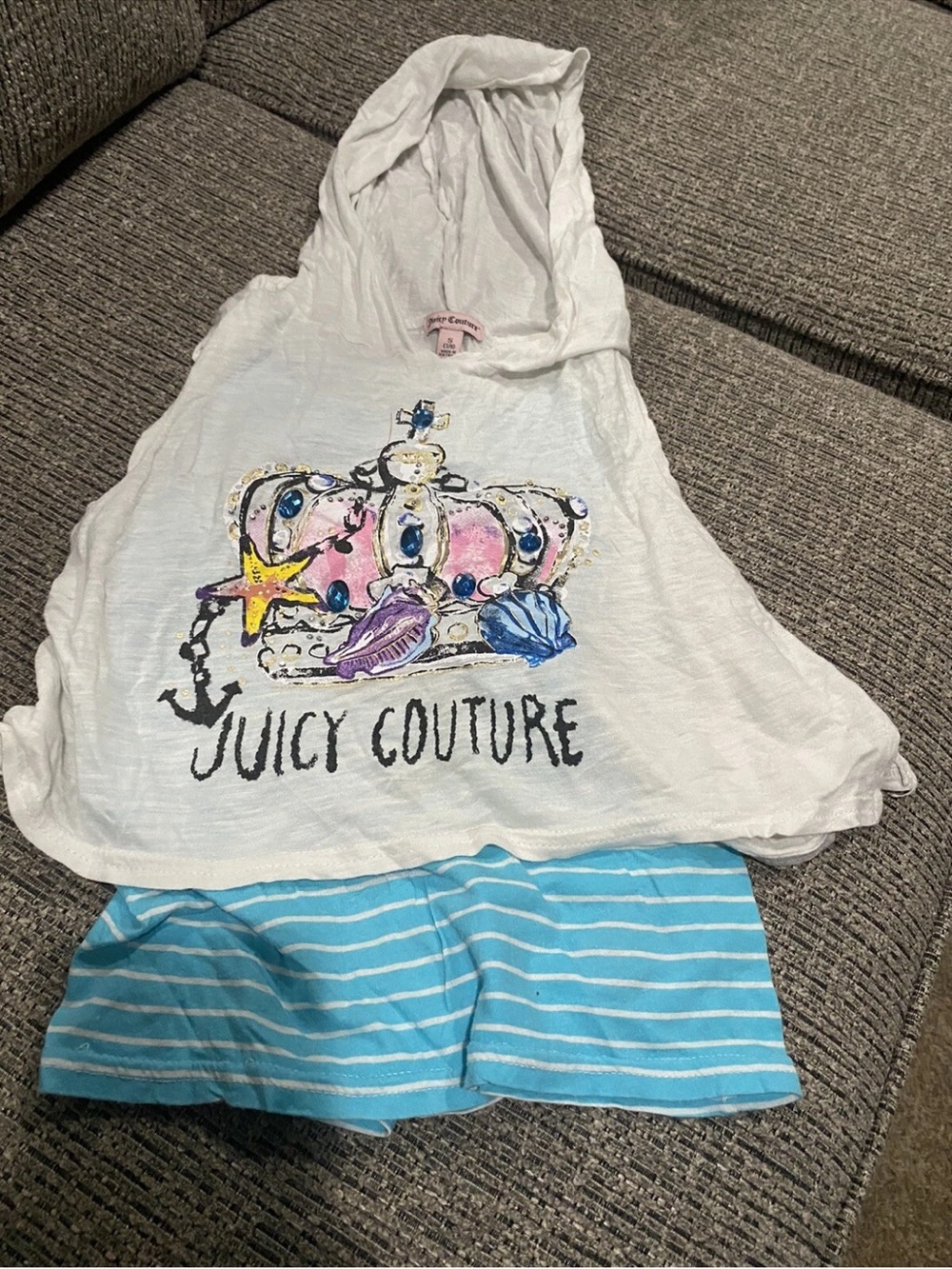 Juicy Couture Size Small 7/8 Girls Hooded Sleeveless Top